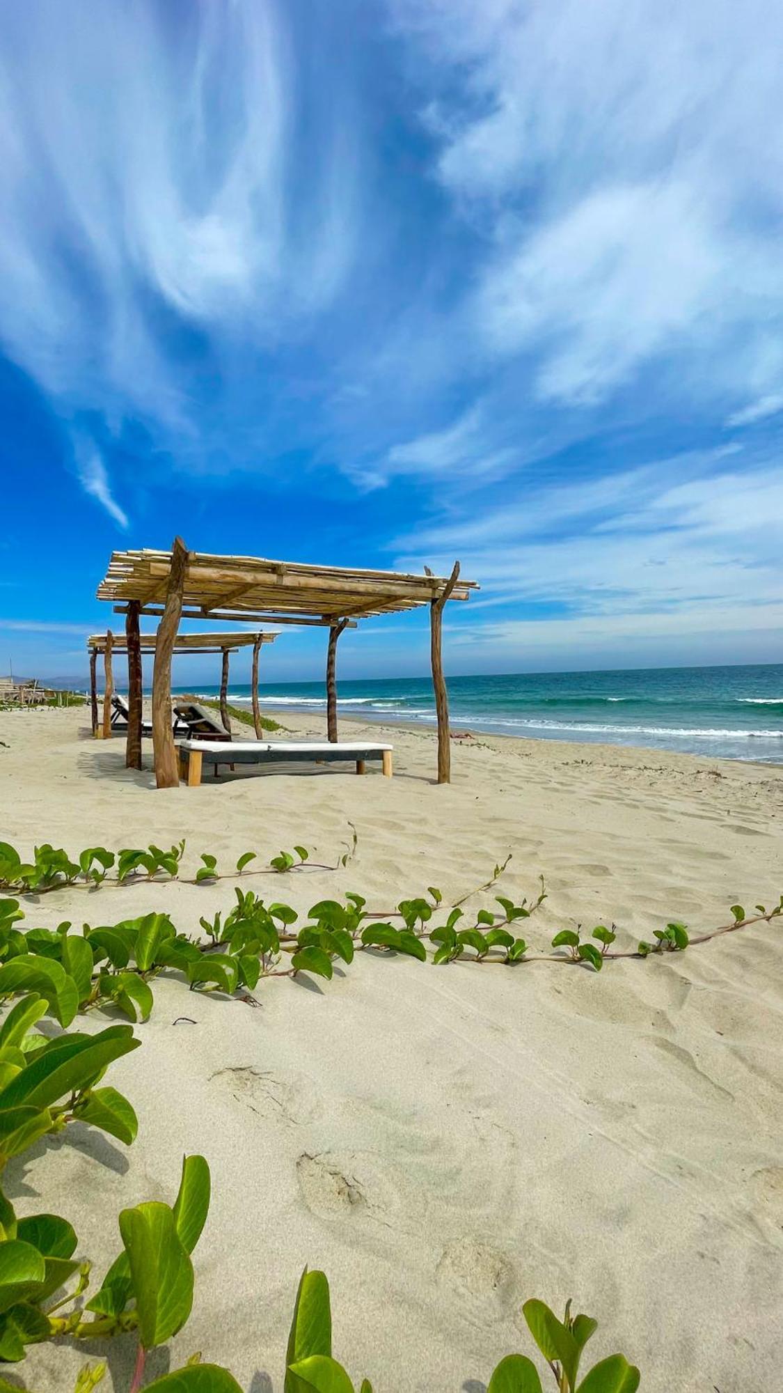 Diem Vichayito Beachfront Eco-Luxury Екстериор снимка