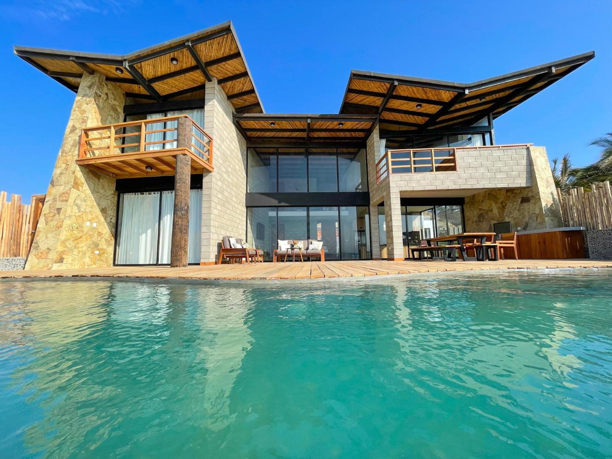 Diem Vichayito Beachfront Eco-Luxury Стая снимка