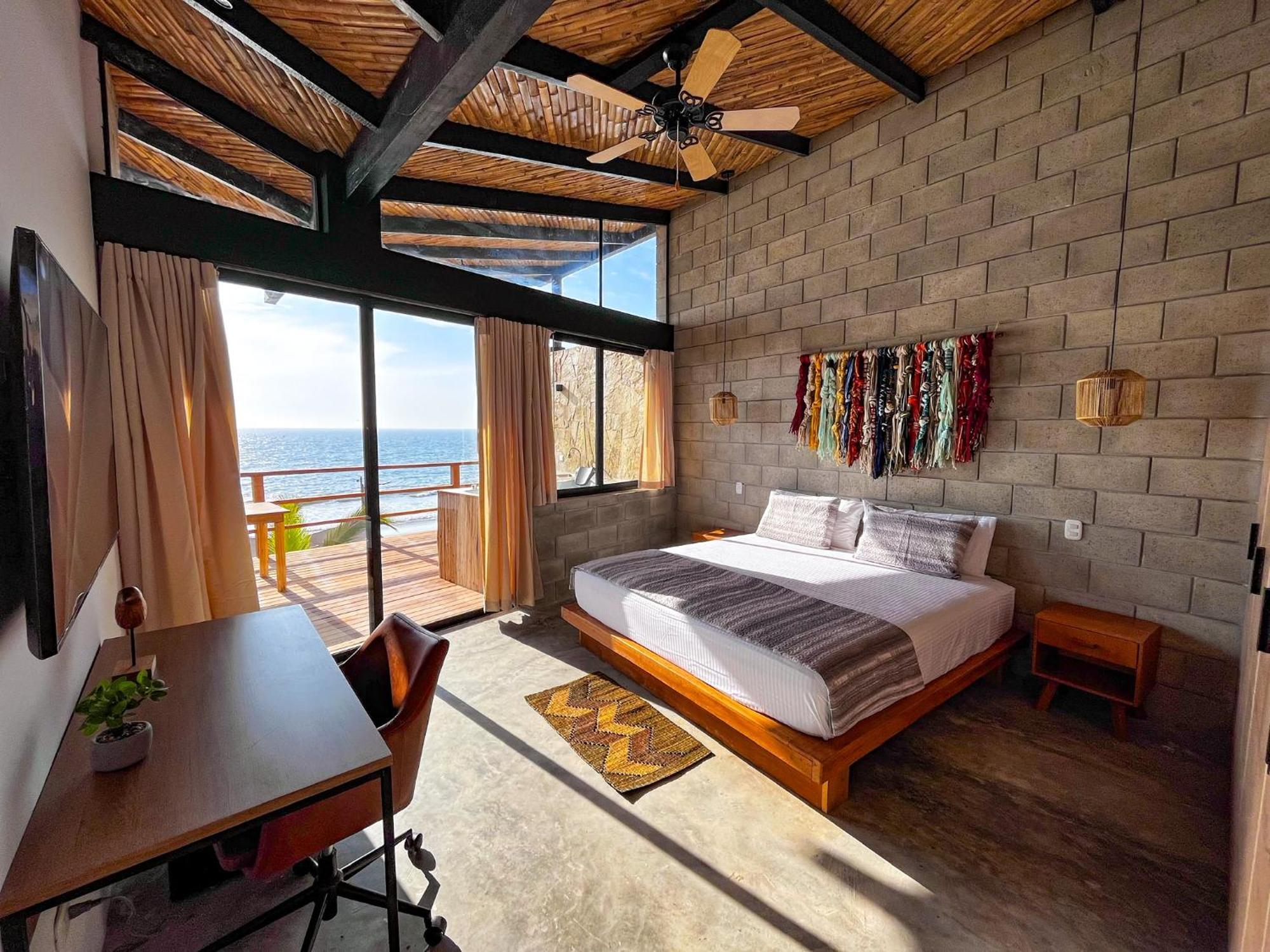Diem Vichayito Beachfront Eco-Luxury Екстериор снимка