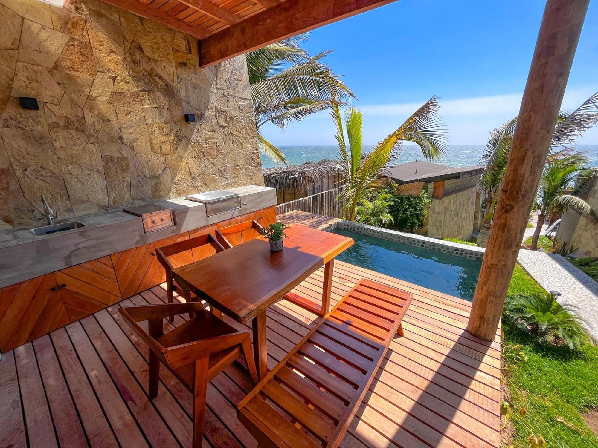 Diem Vichayito Beachfront Eco-Luxury Екстериор снимка