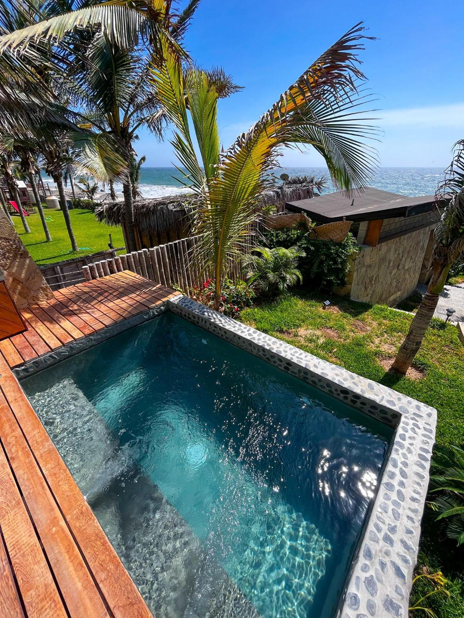 Diem Vichayito Beachfront Eco-Luxury Екстериор снимка