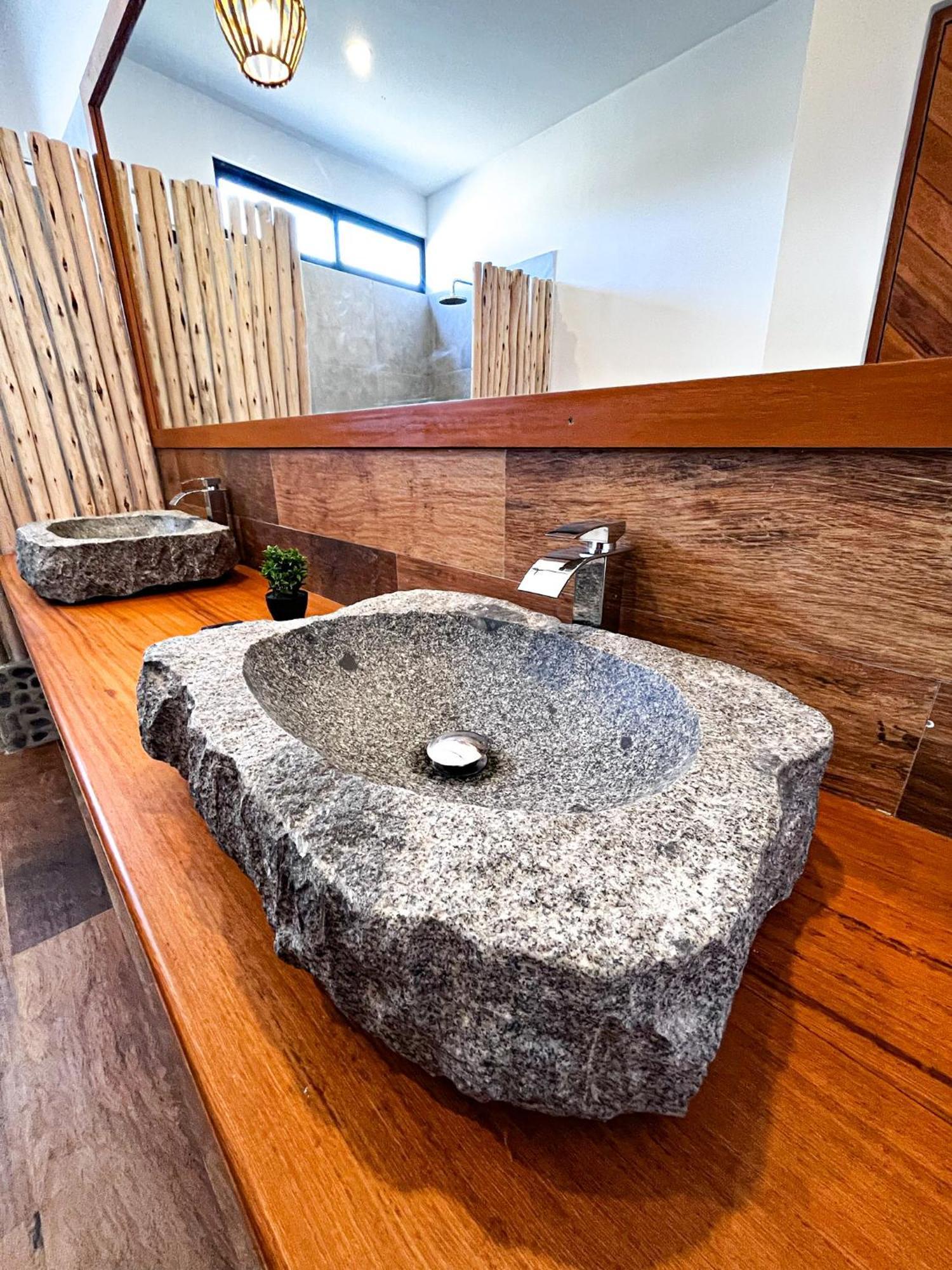 Diem Vichayito Beachfront Eco-Luxury Екстериор снимка